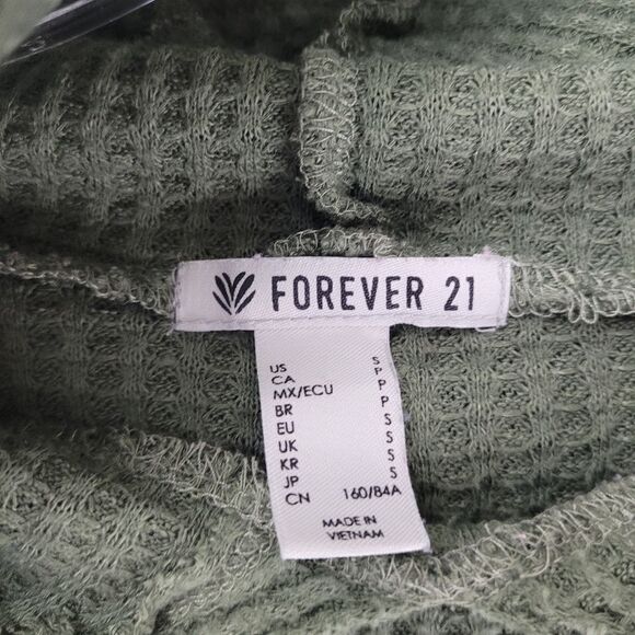 F21 cropped waffle knit hoodie - Picture 3 of 8
